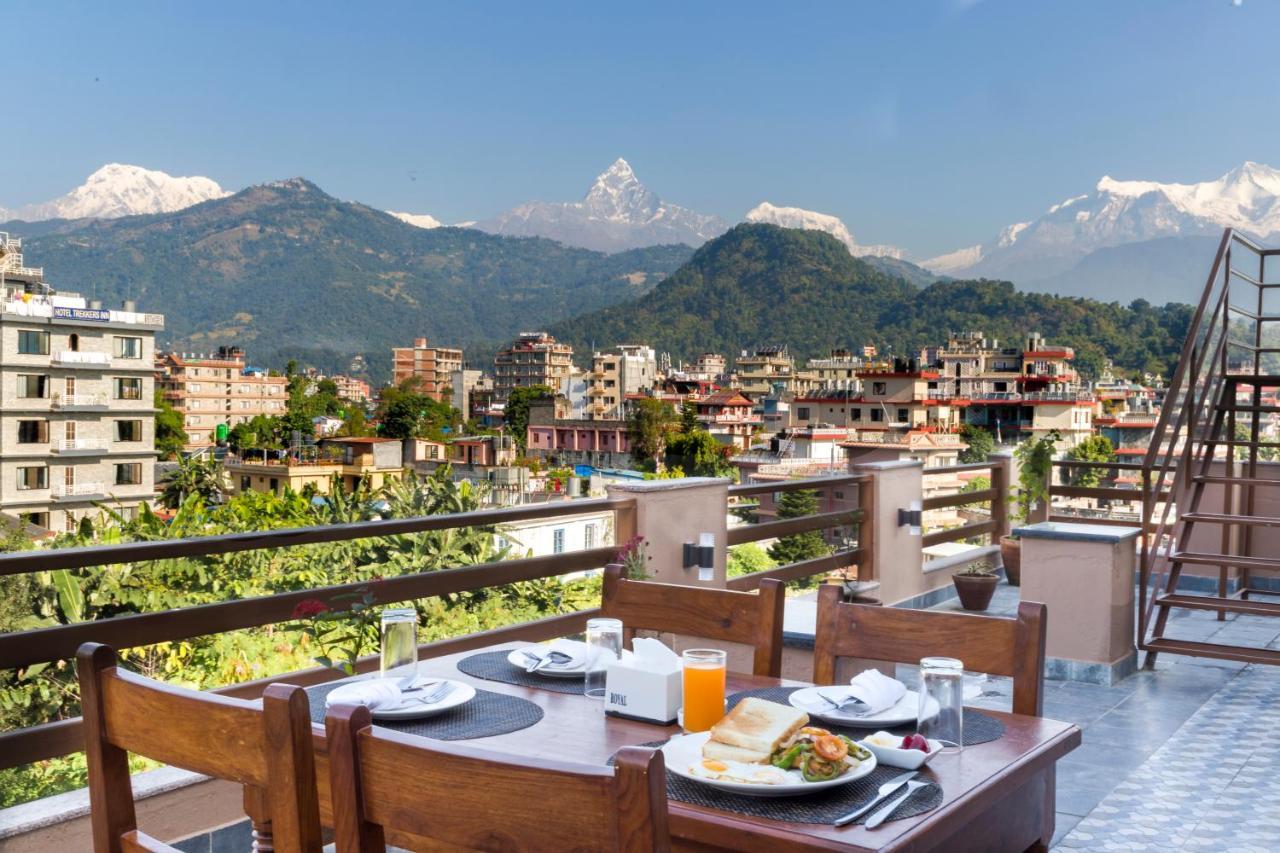 Hotel Lake Shore Pokhara Kültér fotó